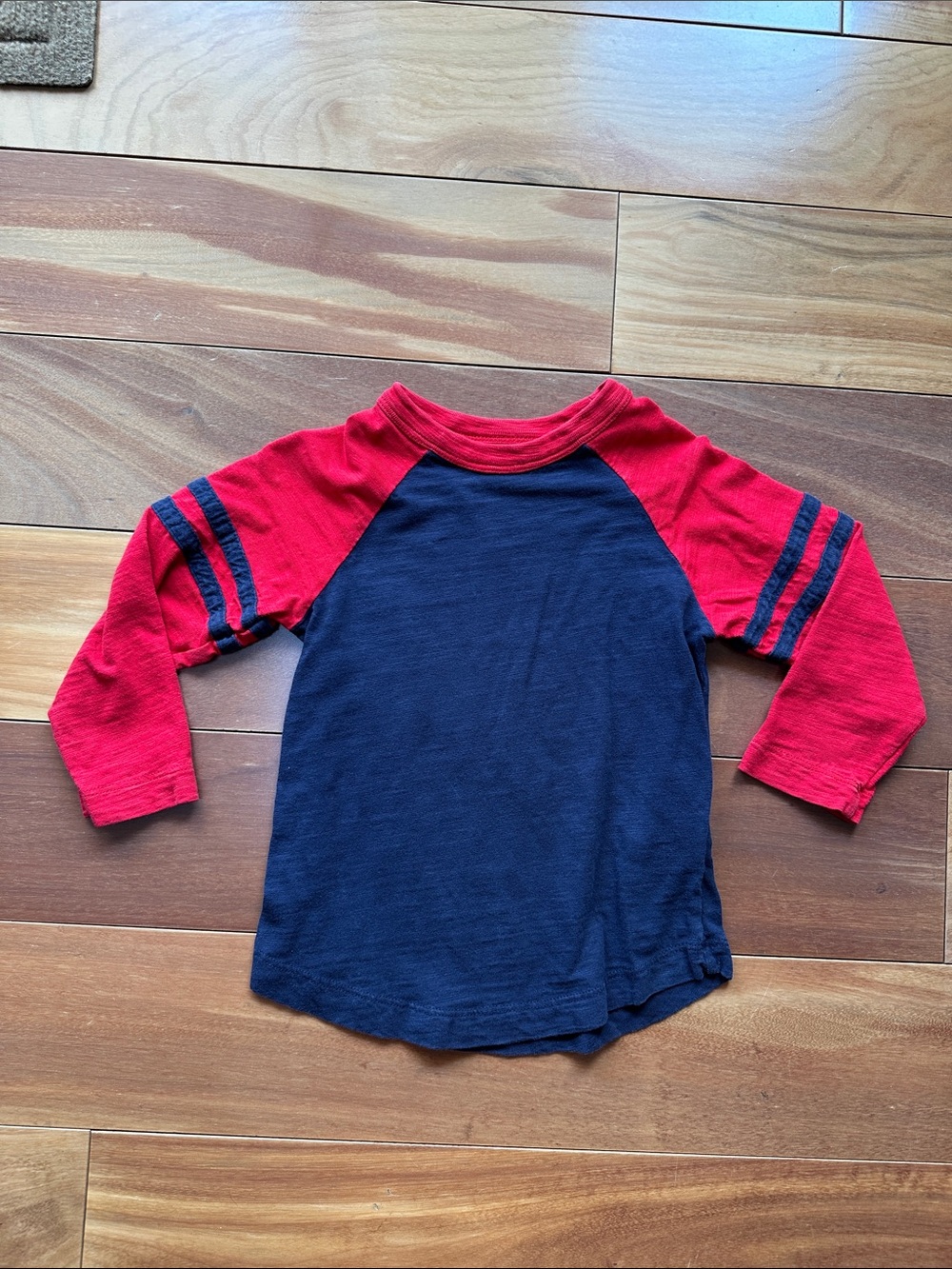 Hanna Andersson Navy & Red Raglan Long Sleeve Tee 3T